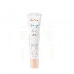 avene cleanance woman...