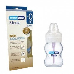 Bebe due medic biberon...